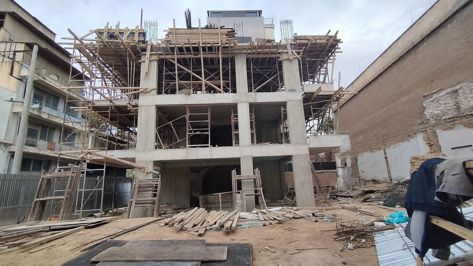 סיום יציקה קומה 3